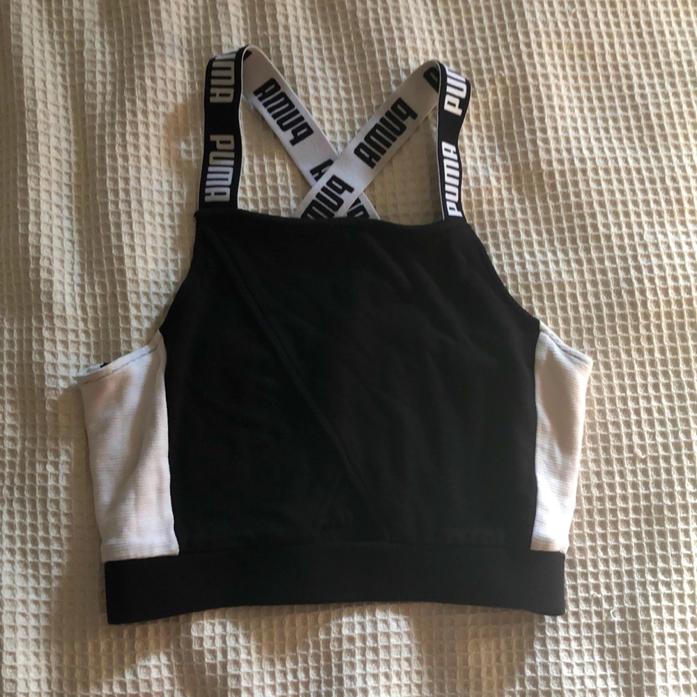 Puma workout crop top black and white size S